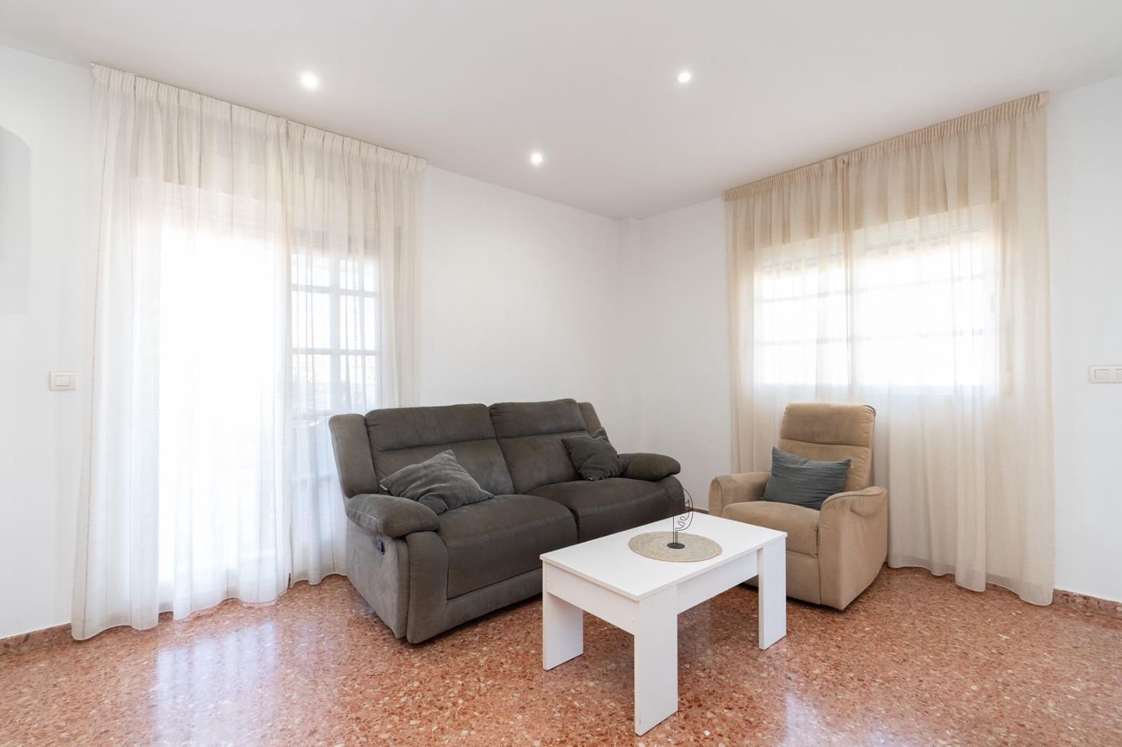 3 soverom Penthouse til salgs i Motril - € 209 000 (Ref: 9946188)
