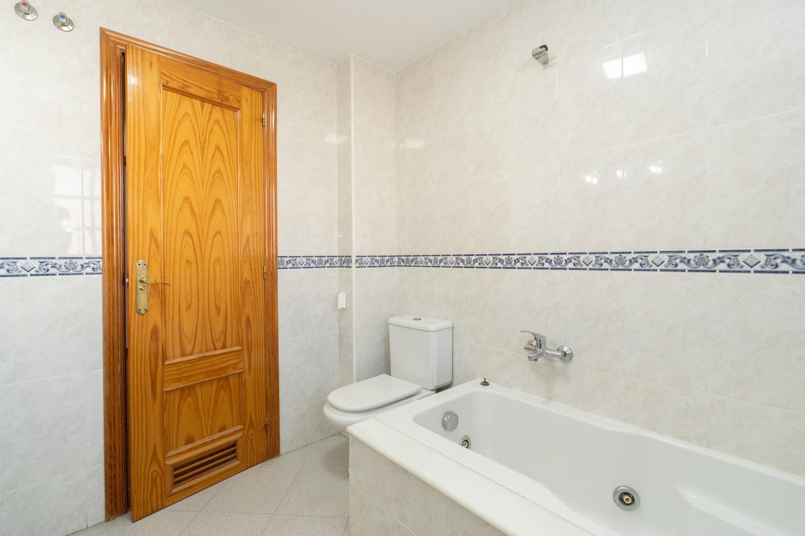 3 soverom Penthouse til salgs i Motril - € 209 000 (Ref: 9946188)