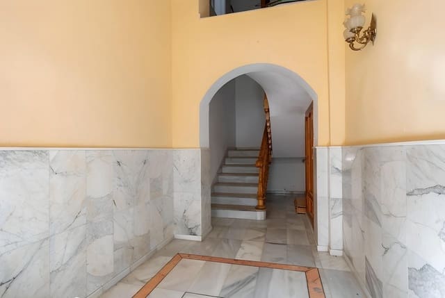 3 makuuhuone Asunto myytävänä paikassa Motril mukana 
autotalli - 155 000 € (Ref: 9946191)