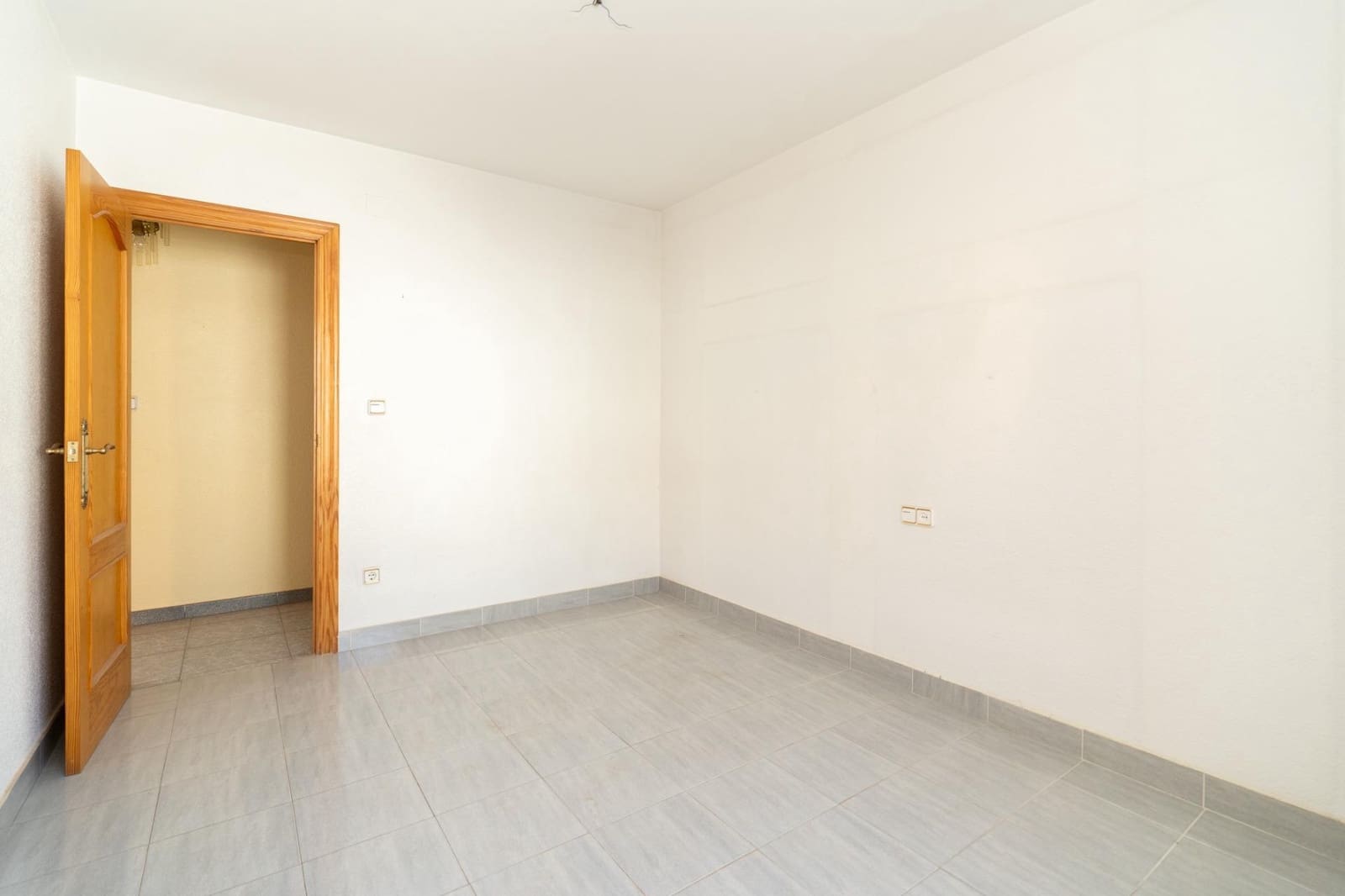 3 makuuhuone Asunto myytävänä paikassa Motril mukana 
autotalli - 155 000 € (Ref: 9946191)
