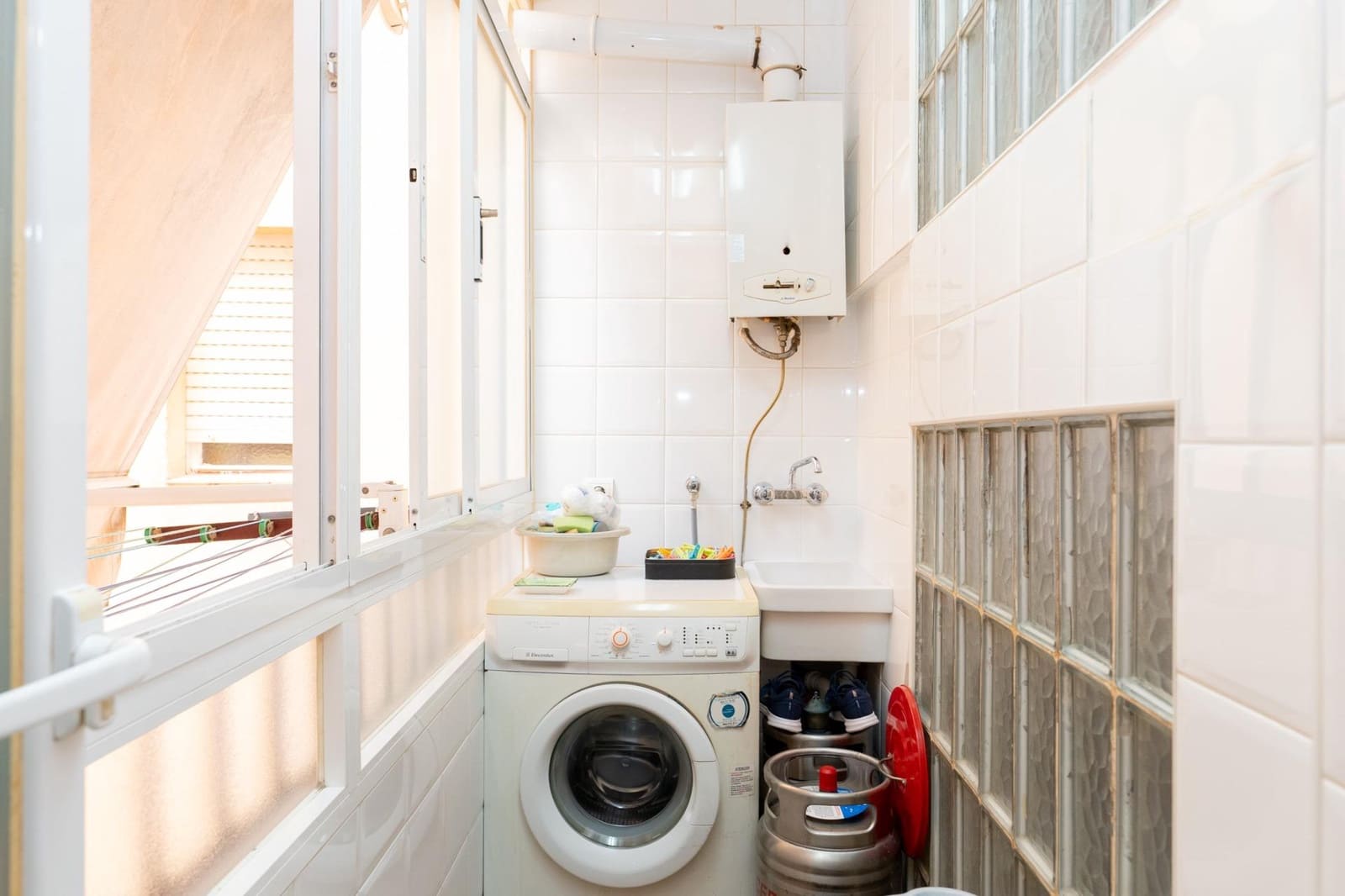 3 bedroom Flat for sale in Motril with garage - € 240,000 (Ref: 9946194)