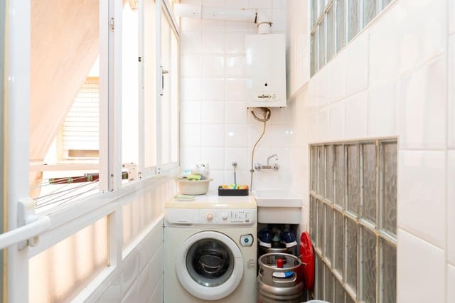 3 bedroom Flat for sale in Motril with garage - € 240,000 (Ref: 9946194)