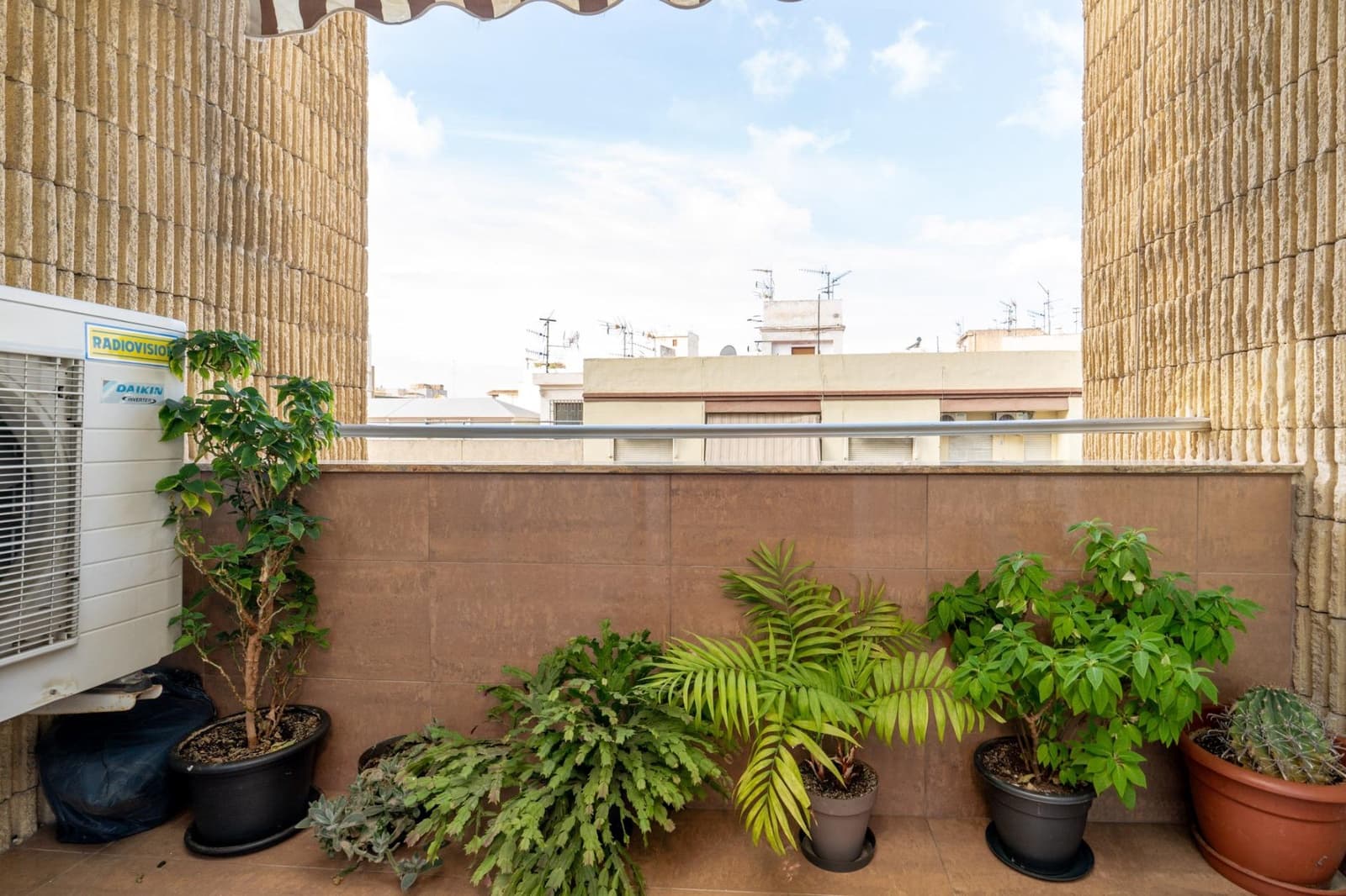 3 bedroom Flat for sale in Motril with garage - € 240,000 (Ref: 9946194)