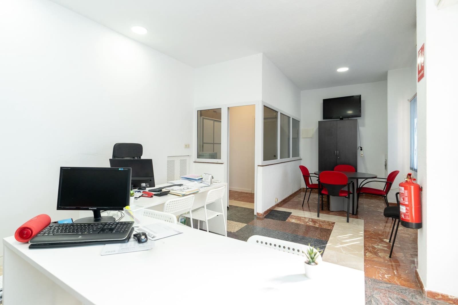 Erhverv til salg i Motril - € 149.500 (Ref: 9946196)