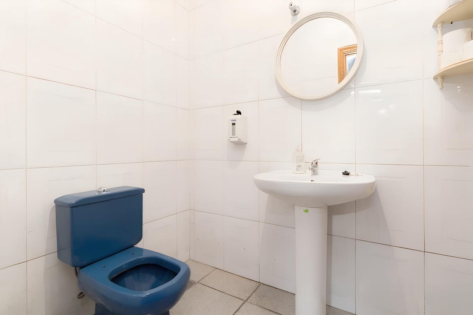 Erhverv til salg i Motril - € 149.500 (Ref: 9946196)