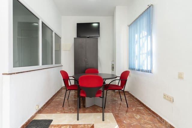 Erhverv til salg i Motril - € 149.500 (Ref: 9946196)