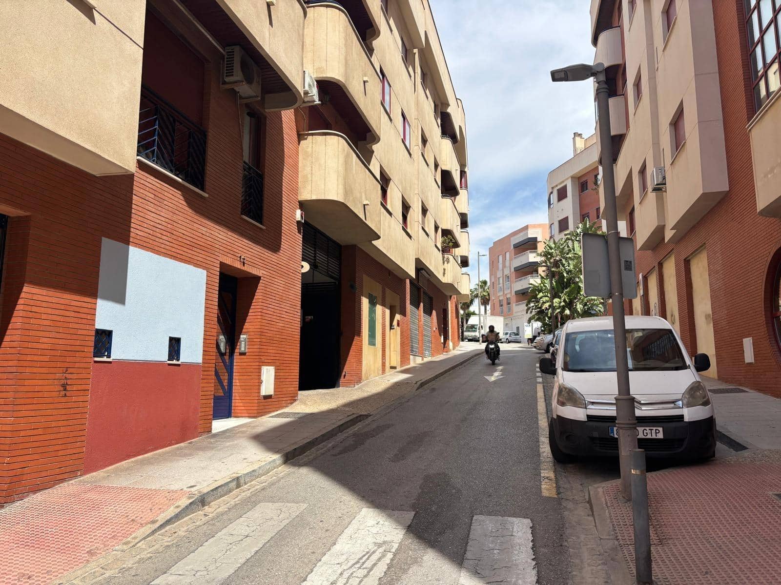 Garage til salg i Motril - € 21.000 (Ref: 9946197)
