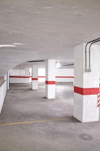 Garage til salg i Motril - € 16.000 (Ref: 9946198)