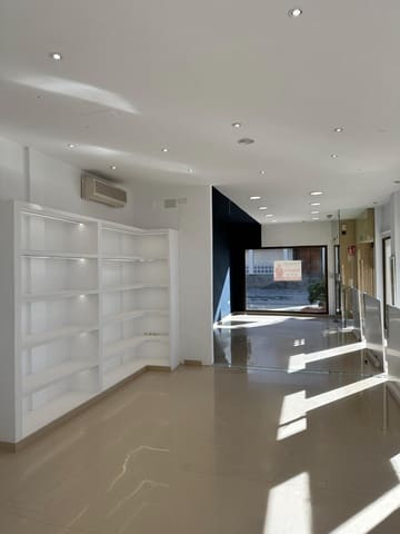 Commercieel te huur in Torrenueva - € 1.300 (Ref: 9946200)