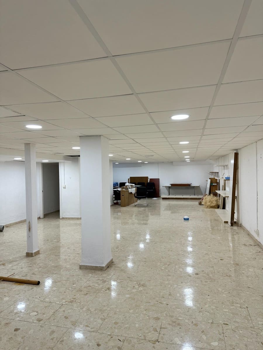 Kommersiell att hyra i Torrenueva - 1 300 € (Ref: 9946200)