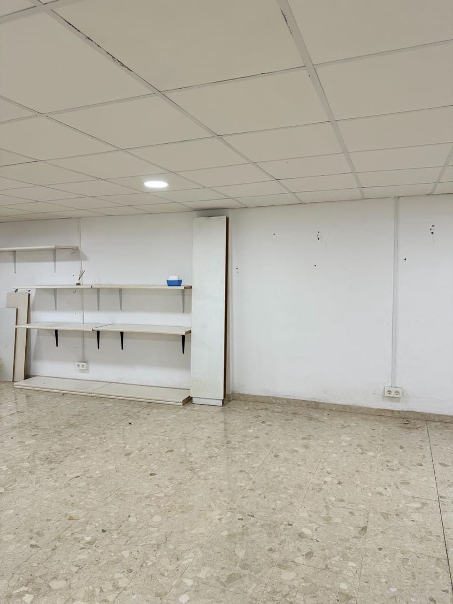 Kommersiell att hyra i Torrenueva - 1 300 € (Ref: 9946200)