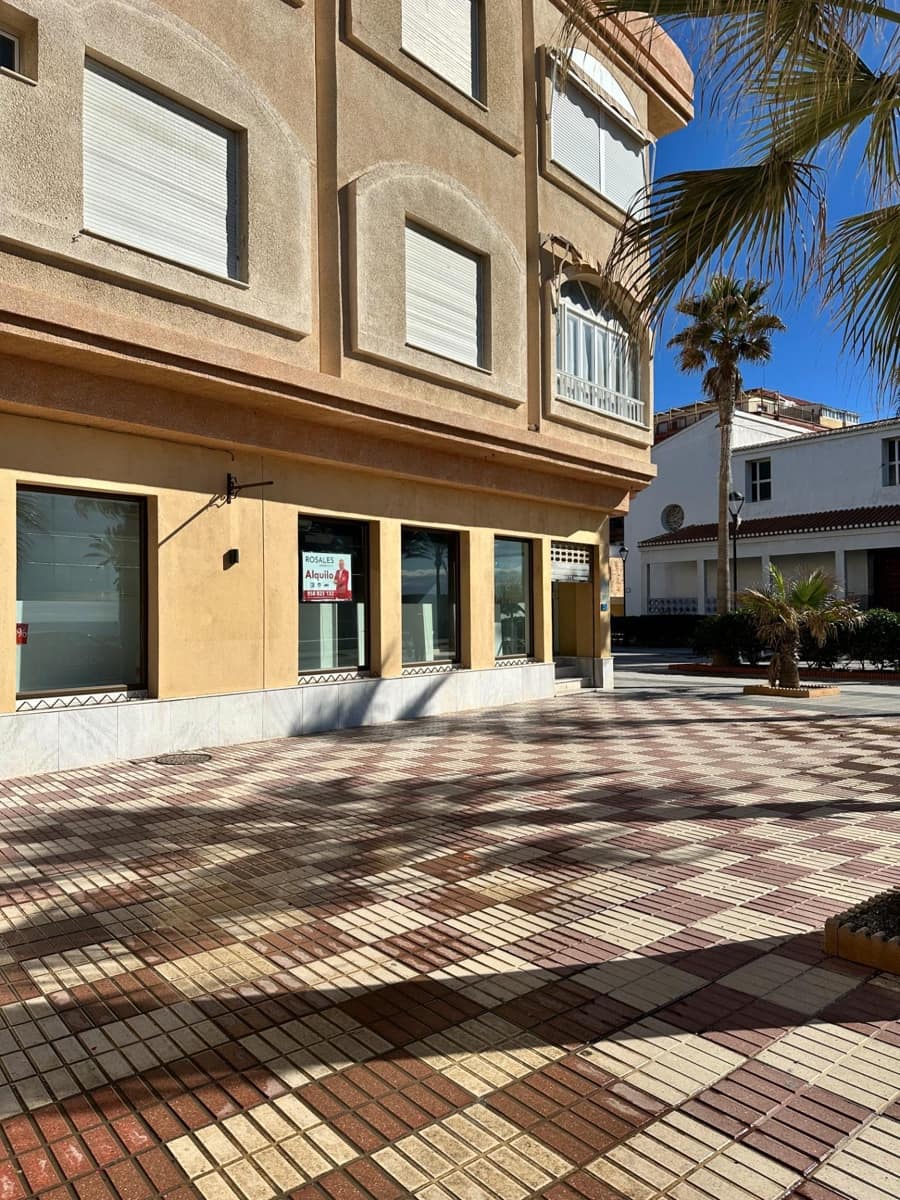 Kommersiell att hyra i Torrenueva - 1 300 € (Ref: 9946200)