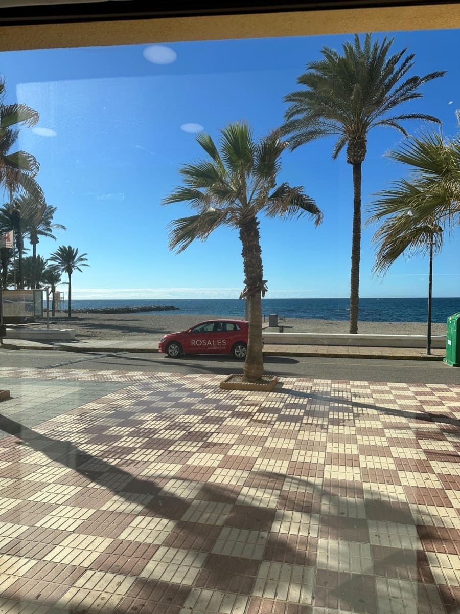 Kommersiell att hyra i Torrenueva - 1 300 € (Ref: 9946200)