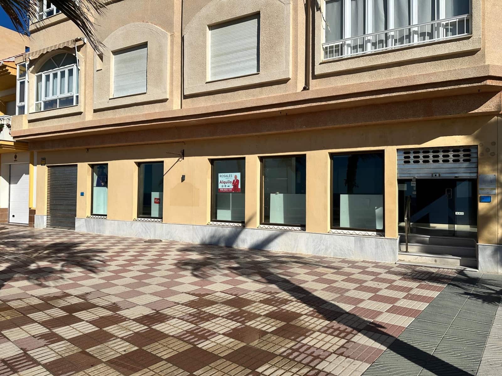 Kommersiell att hyra i Torrenueva - 1 300 € (Ref: 9946200)