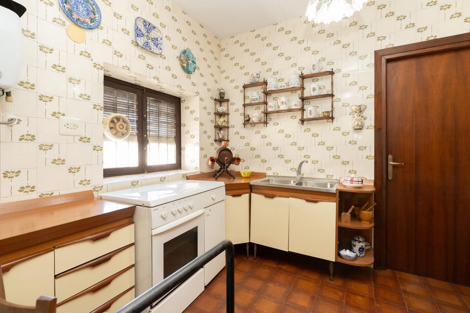 5 sypialnia Dom na sprzedaż w Salobrena z garażem - 199 000 € (Ref: 9946203)