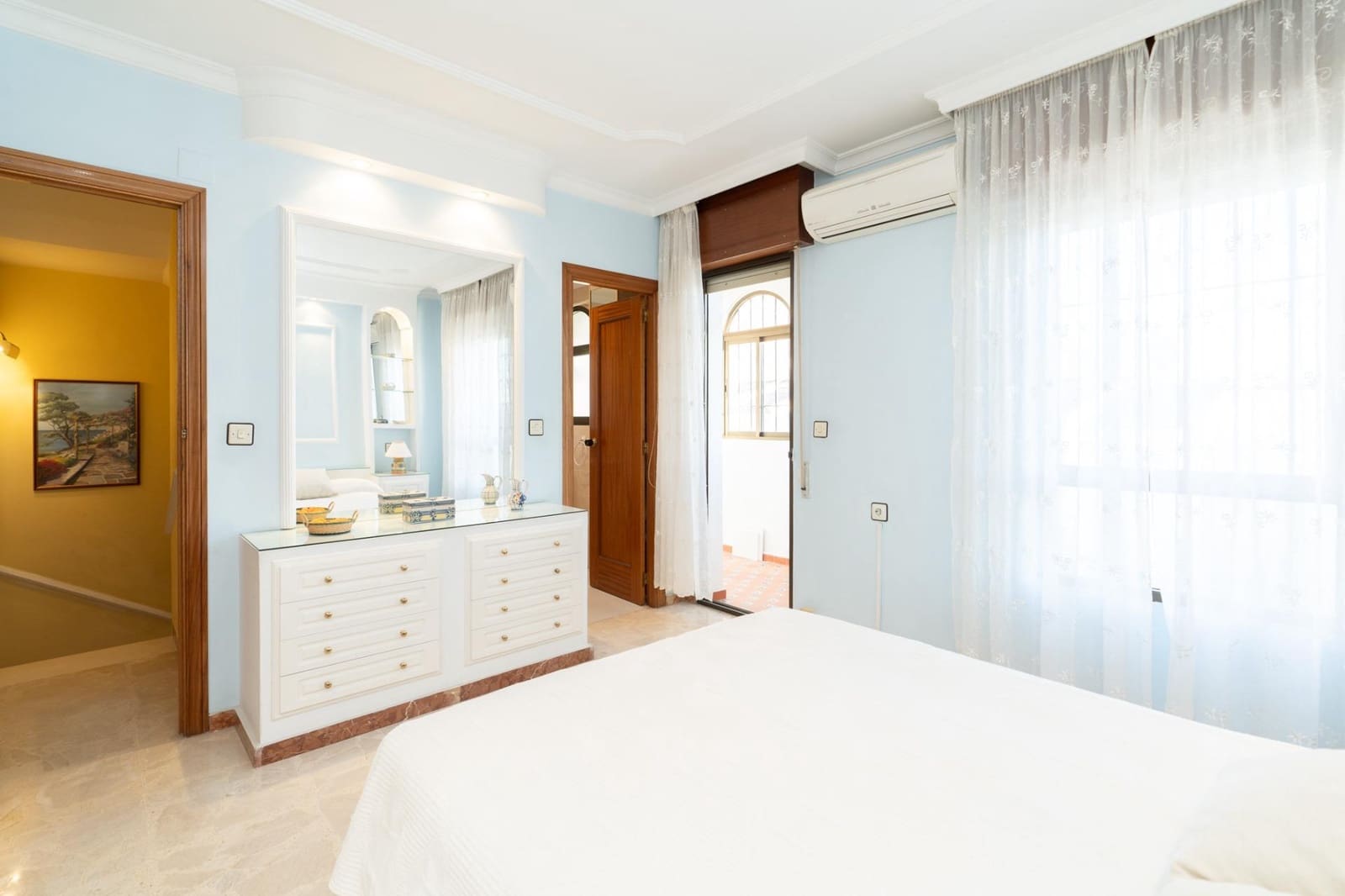 3 bedroom Townhouse for sale in Motril with garage - € 339,900 (Ref: 9946204)
