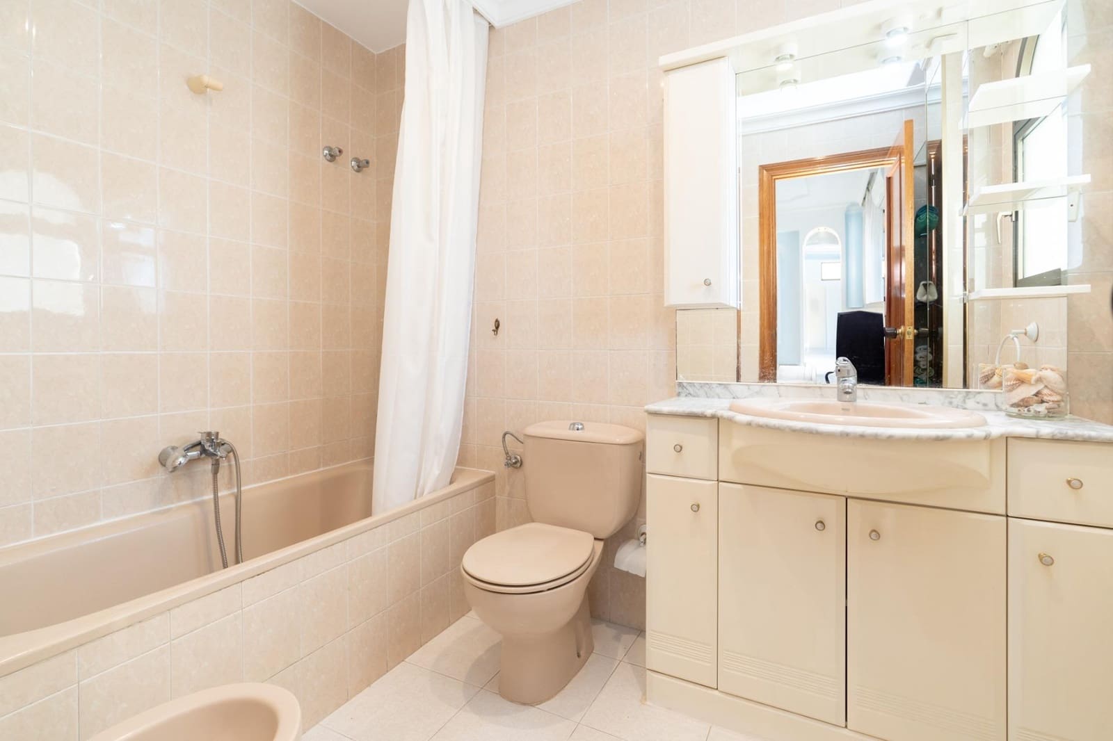 3 bedroom Townhouse for sale in Motril with garage - € 339,900 (Ref: 9946204)