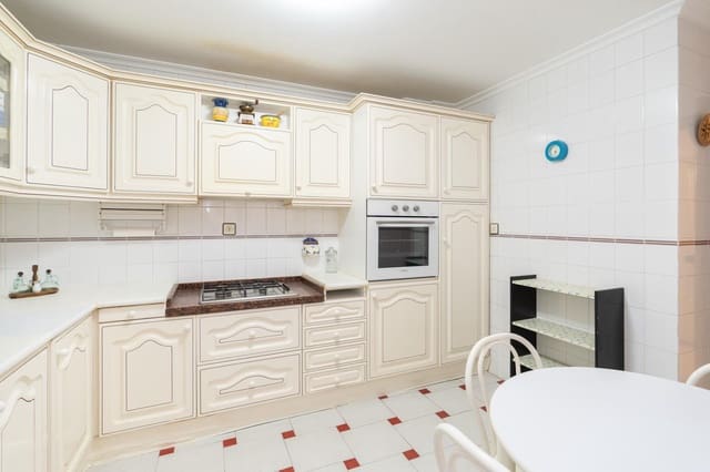 3 bedroom Townhouse for sale in Motril with garage - € 339,900 (Ref: 9946204)