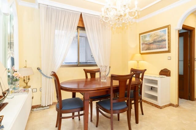 3 bedroom Townhouse for sale in Motril with garage - € 339,900 (Ref: 9946204)