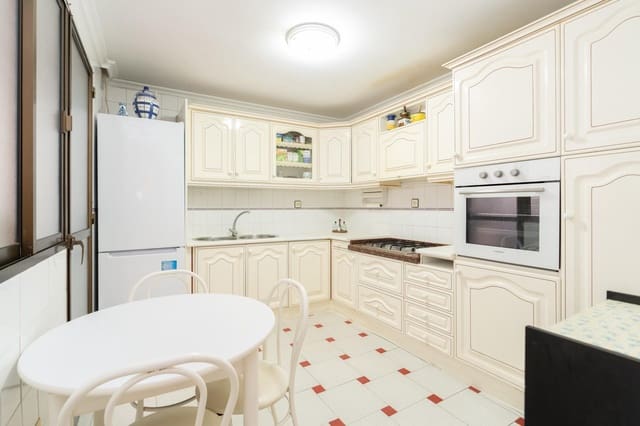 3 bedroom Townhouse for sale in Motril with garage - € 339,900 (Ref: 9946204)