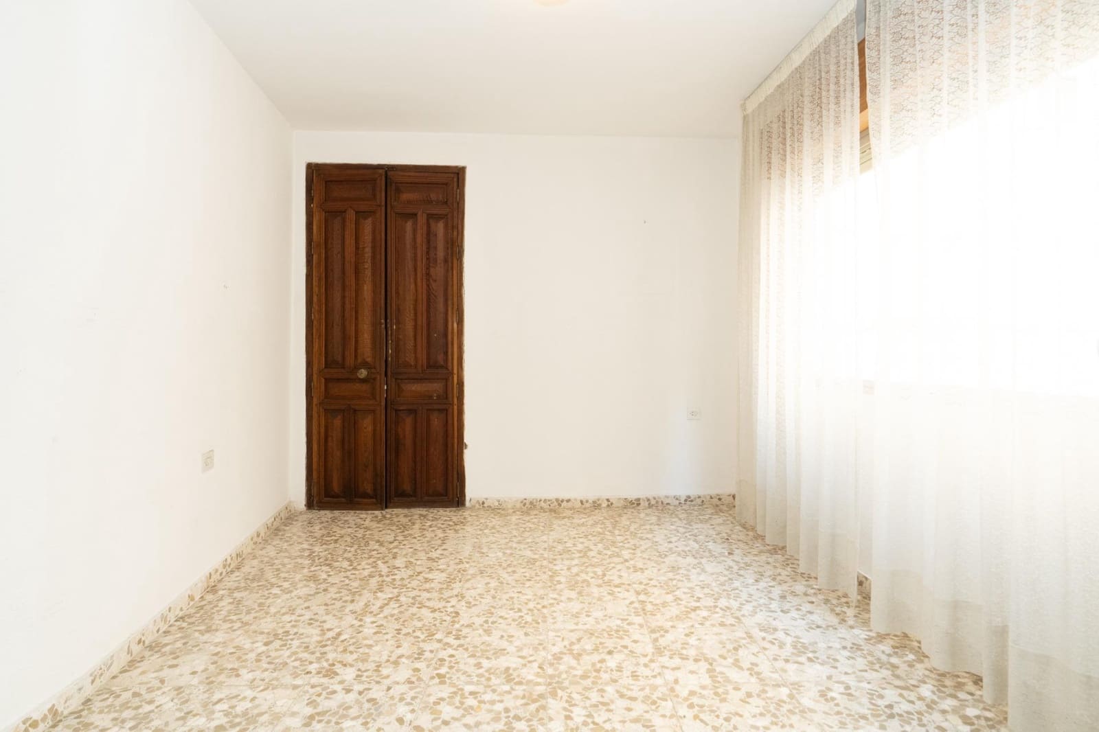 7 makuuhuone Omakotitalo myytävänä paikassa Motril - 345 000 € (Ref: 9946205)