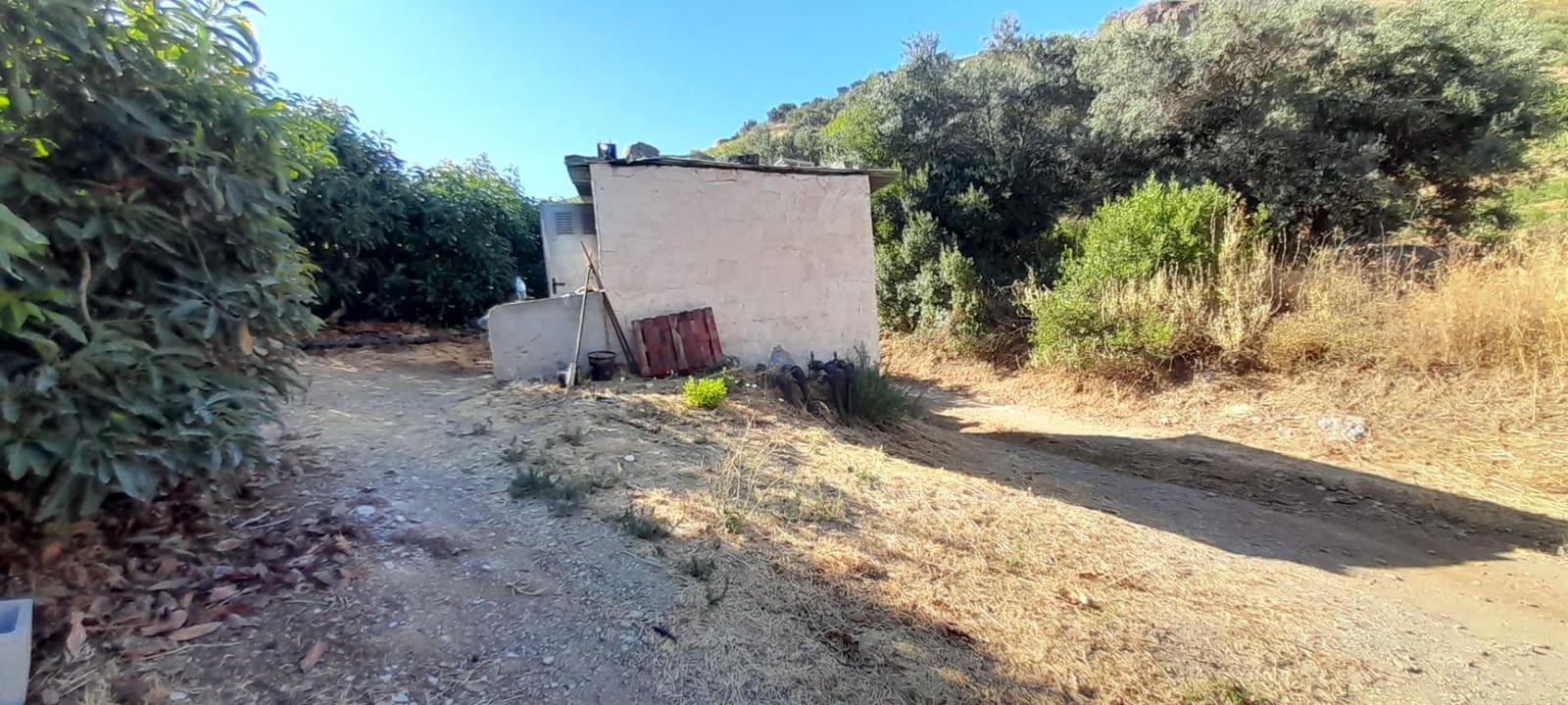 Grunde uden byggetilladelser til salg i Itrabo - € 180.000 (Ref: 9946208)