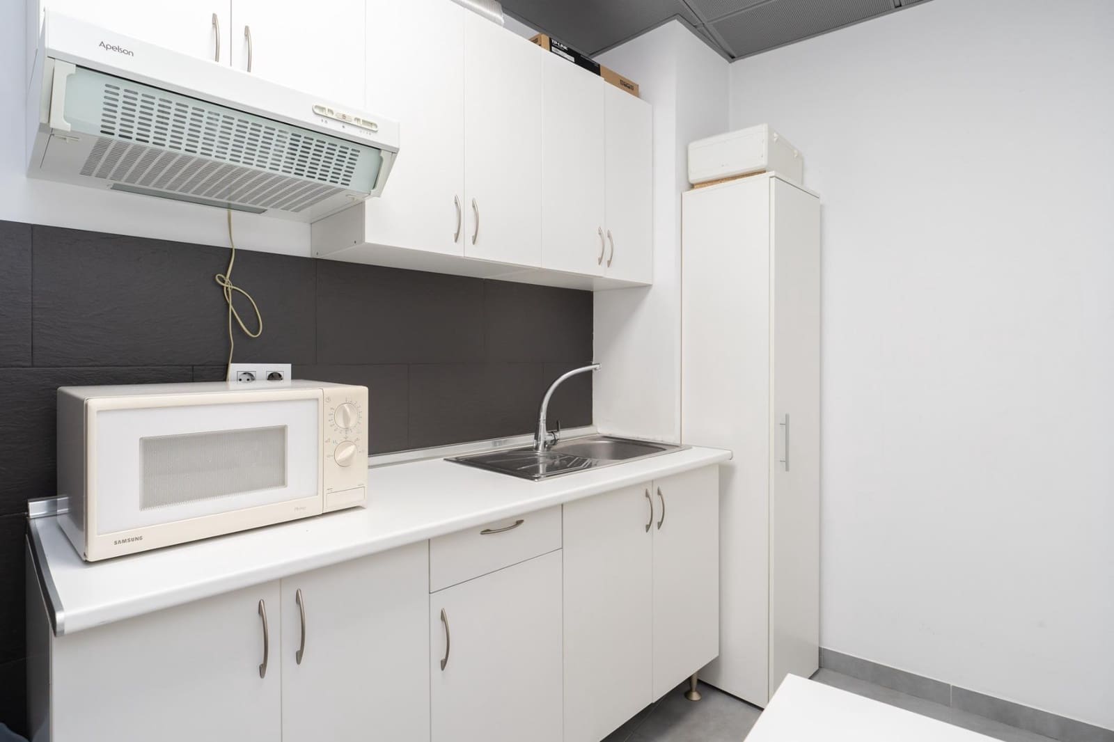 Erhverv til salg i Motril - € 97.000 (Ref: 9946209)