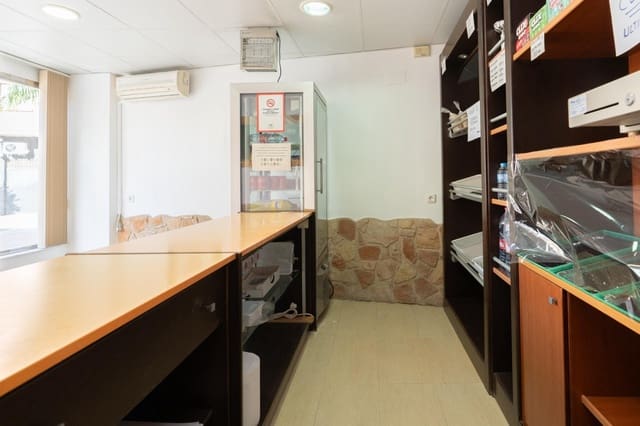 Erhverv til salg i Motril - € 298.500 (Ref: 9946210)