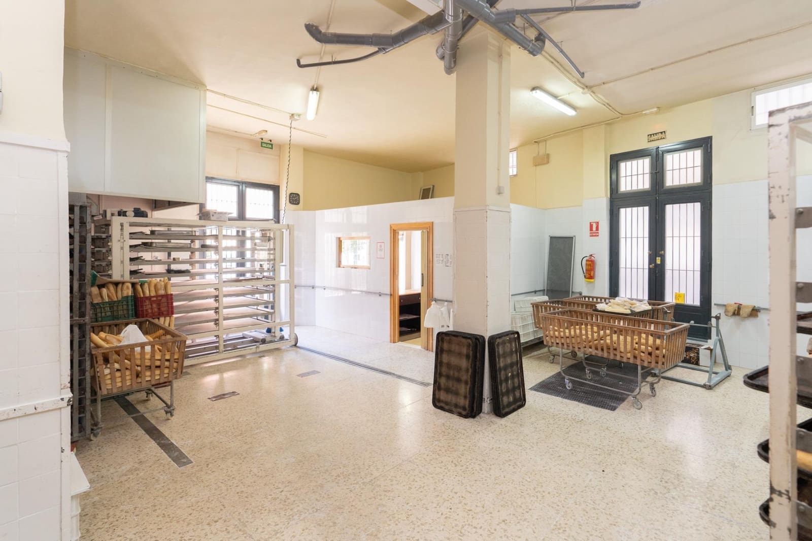 Komercyjne na sprzedaż w Motril - 298 500 € (Ref: 9946210)