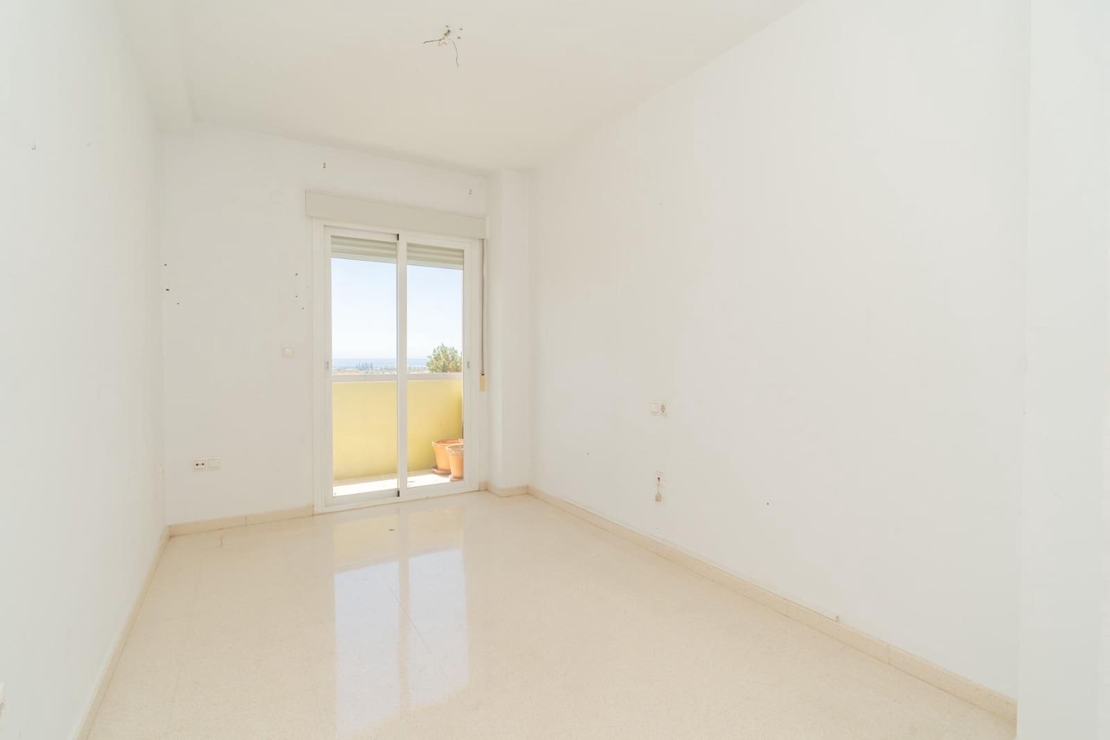 3 slaapkamer Flat te koop in Motril met garage - € 160.000 (Ref: 9946211)