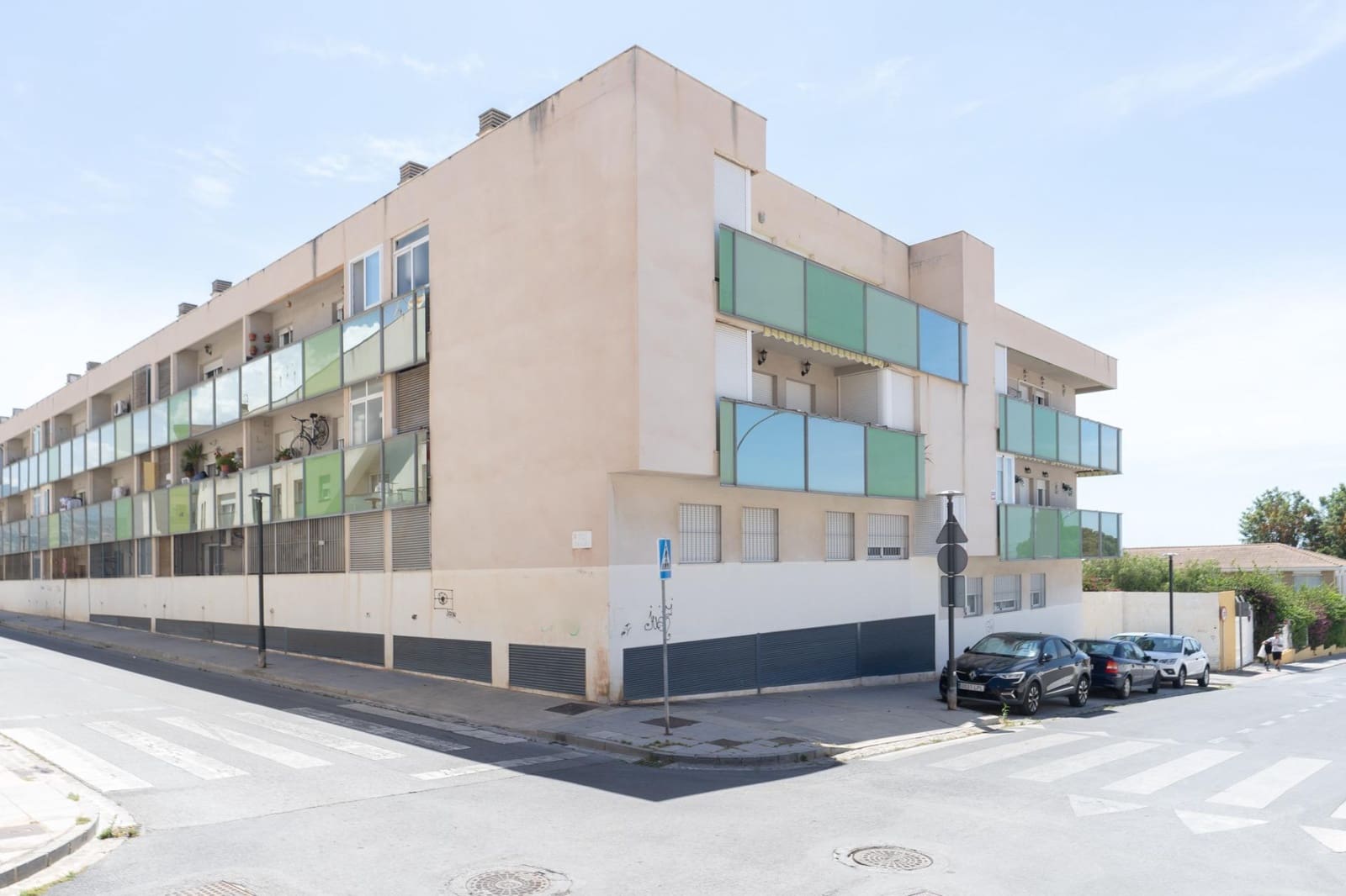 3 slaapkamer Flat te koop in Motril met garage - € 160.000 (Ref: 9946211)