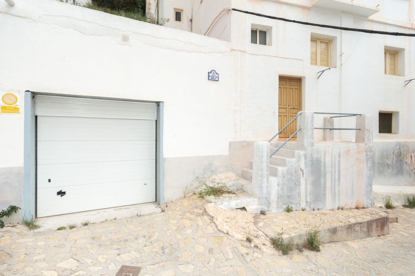 6 slaapkamer Huis te koop in Salobrena met garage - € 250.000 (Ref: 9946213)