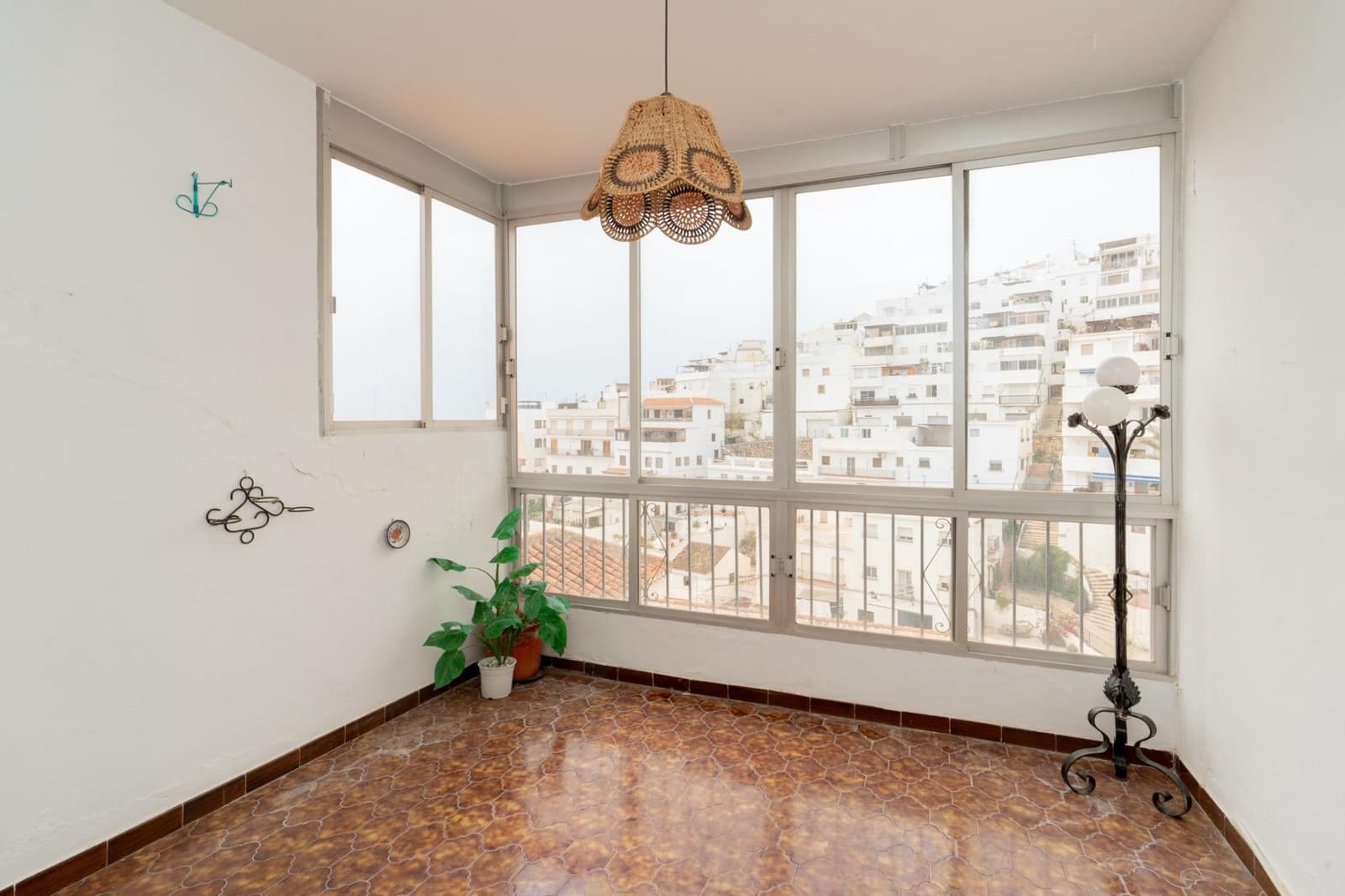 6 slaapkamer Huis te koop in Salobrena met garage - € 250.000 (Ref: 9946213)