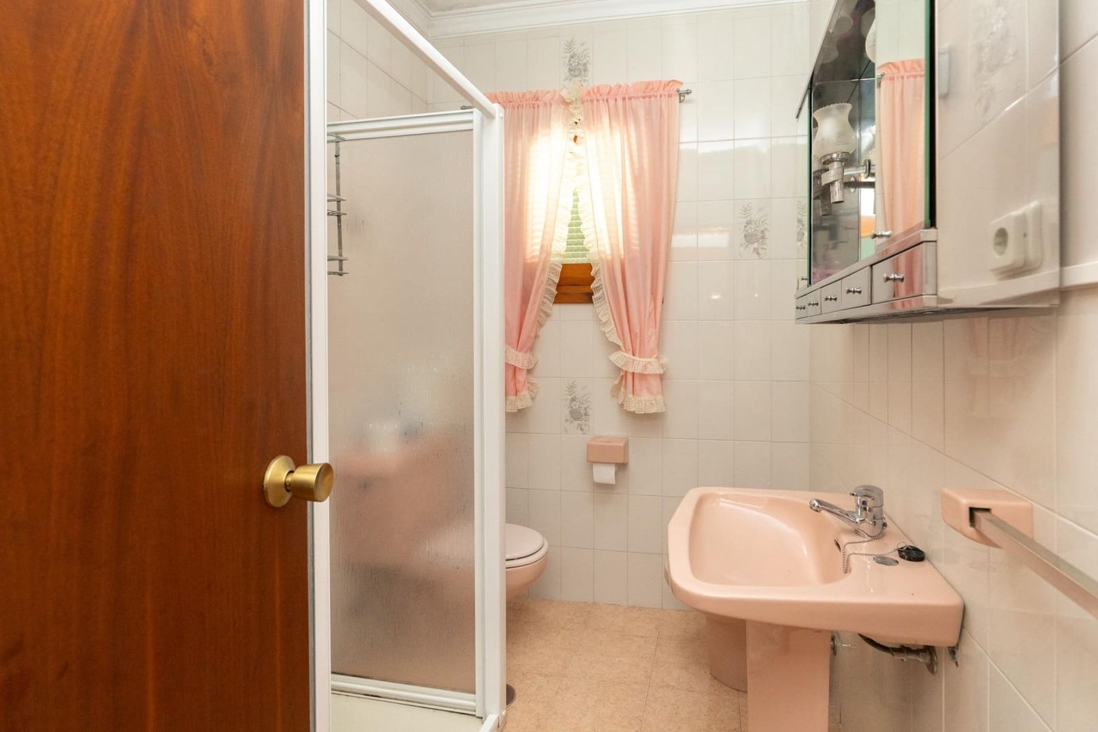 6 slaapkamer Huis te koop in Salobrena met garage - € 250.000 (Ref: 9946213)