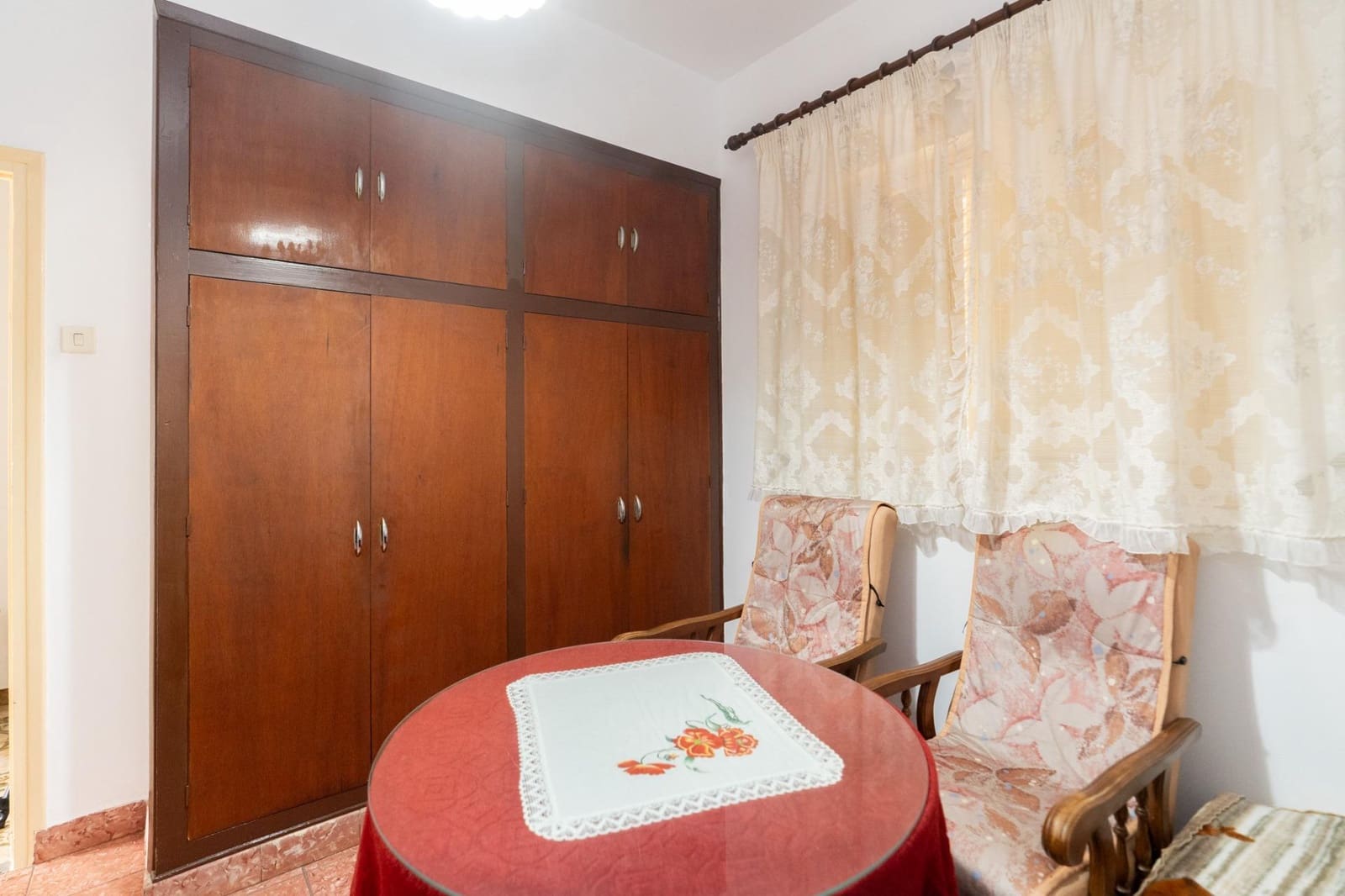 6 slaapkamer Huis te koop in Salobrena met garage - € 250.000 (Ref: 9946213)