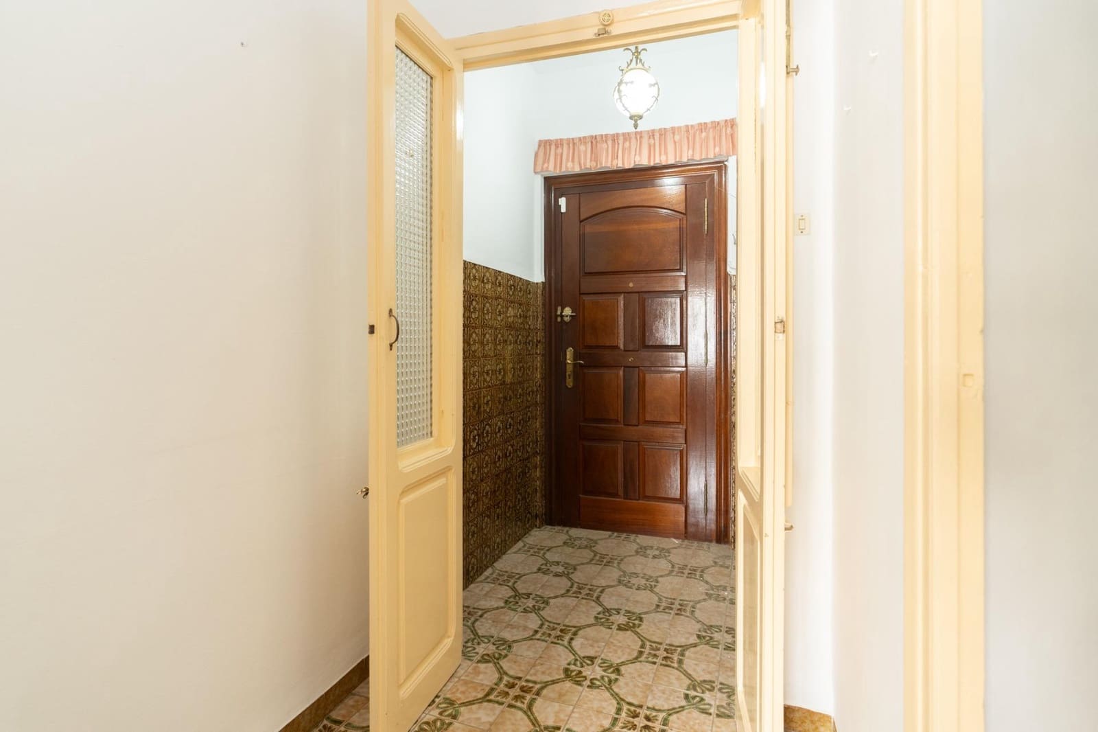 6 slaapkamer Huis te koop in Salobrena met garage - € 250.000 (Ref: 9946213)