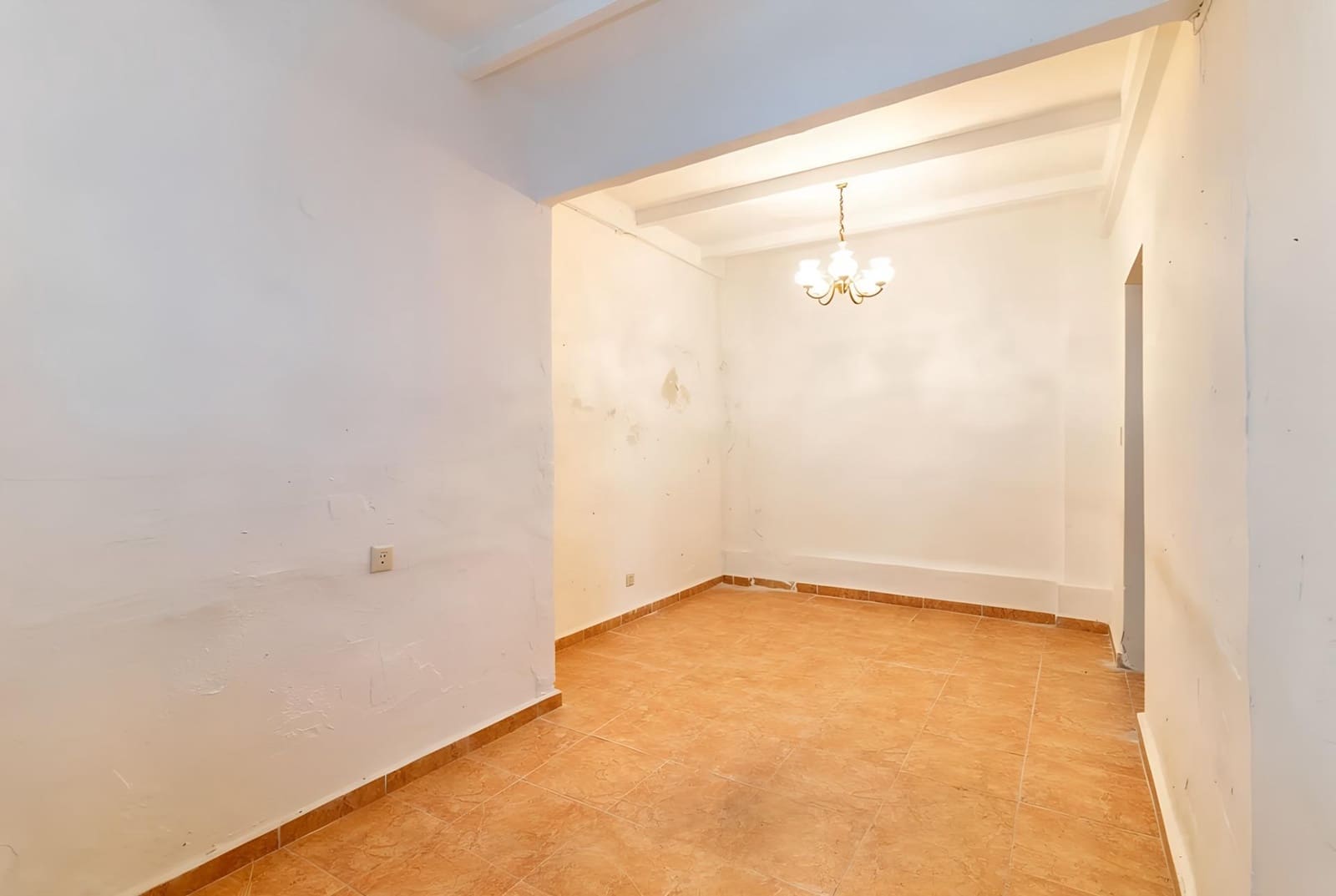 6 slaapkamer Huis te koop in Salobrena met garage - € 250.000 (Ref: 9946213)
