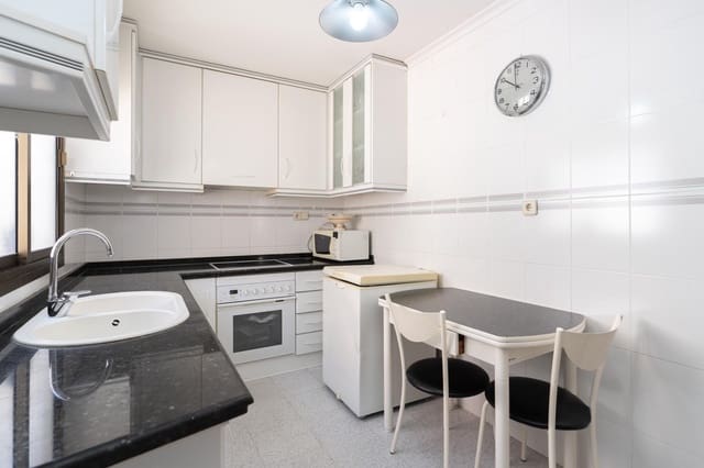 3 bedroom Flat for sale in Motril with garage - € 210,000 (Ref: 9946215)