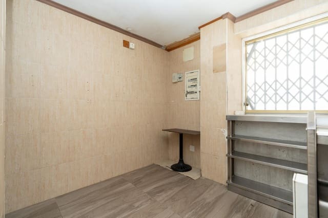 Erhverv til salg i Motril - € 69.000 (Ref: 9946217)