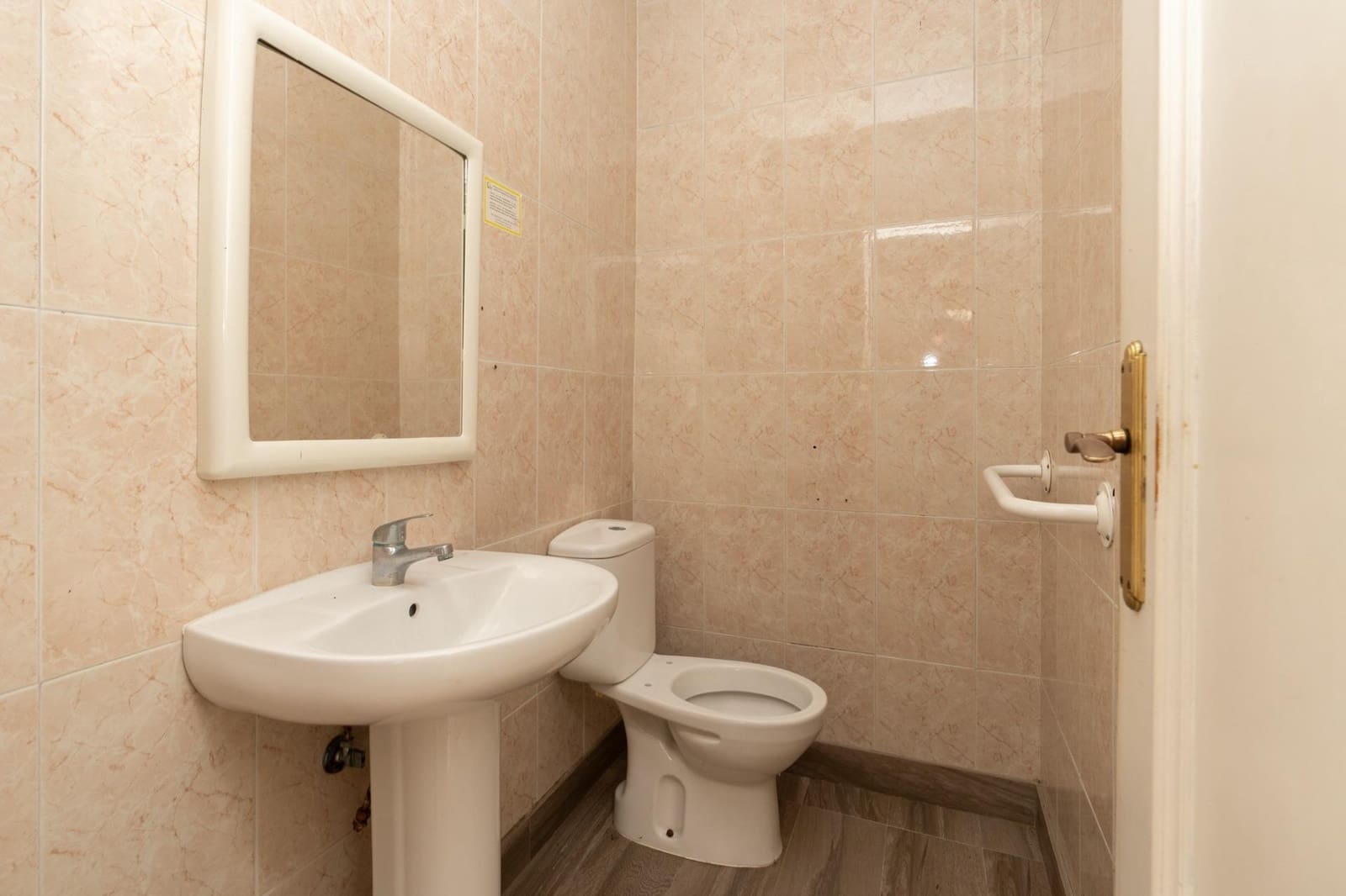 Comercial para venda em Motril - 69 000 € (Ref: 9946217)