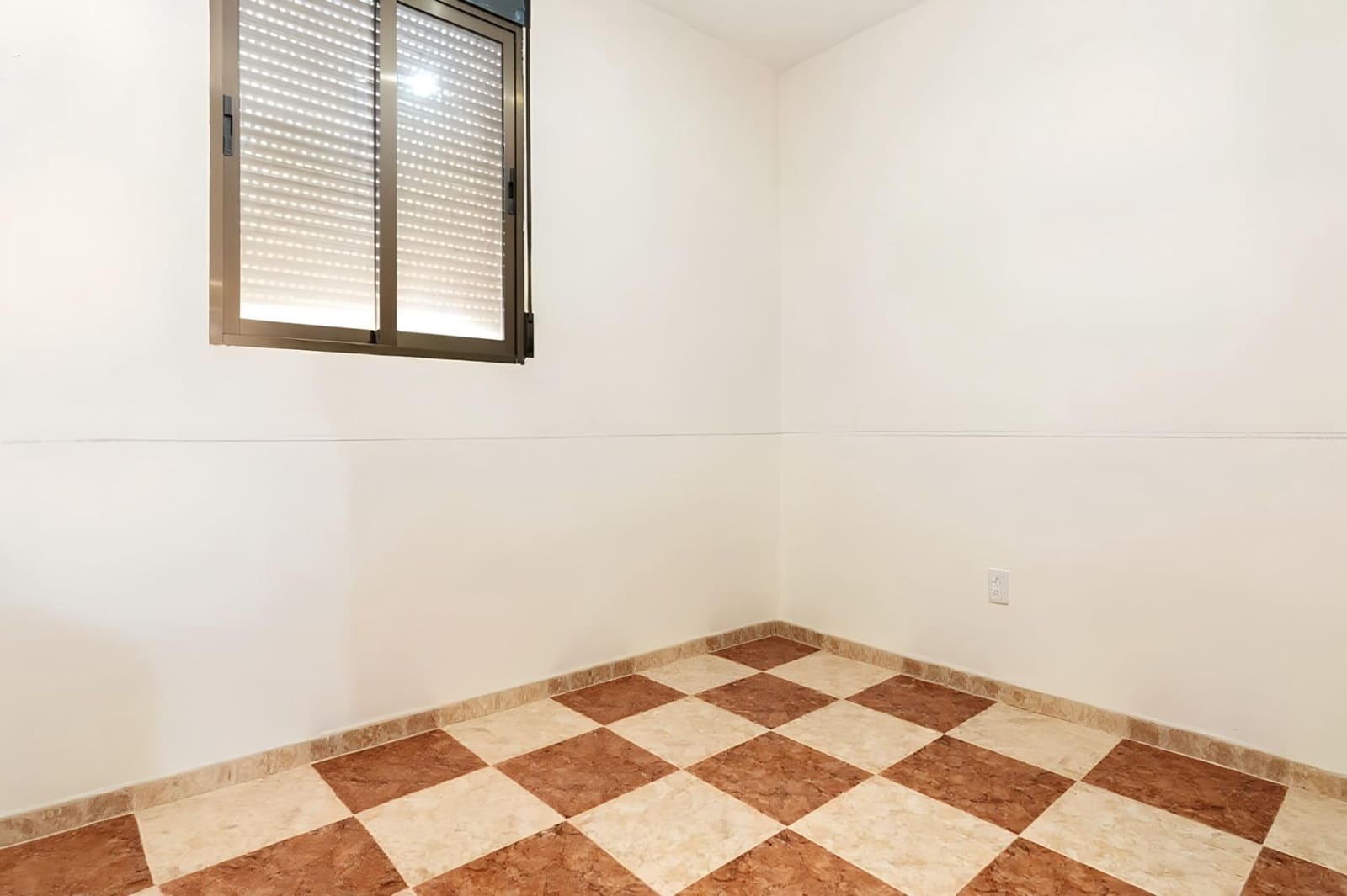 8 soveværelse Erhverv til salg i Motril - € 298.000 (Ref: 9946218)