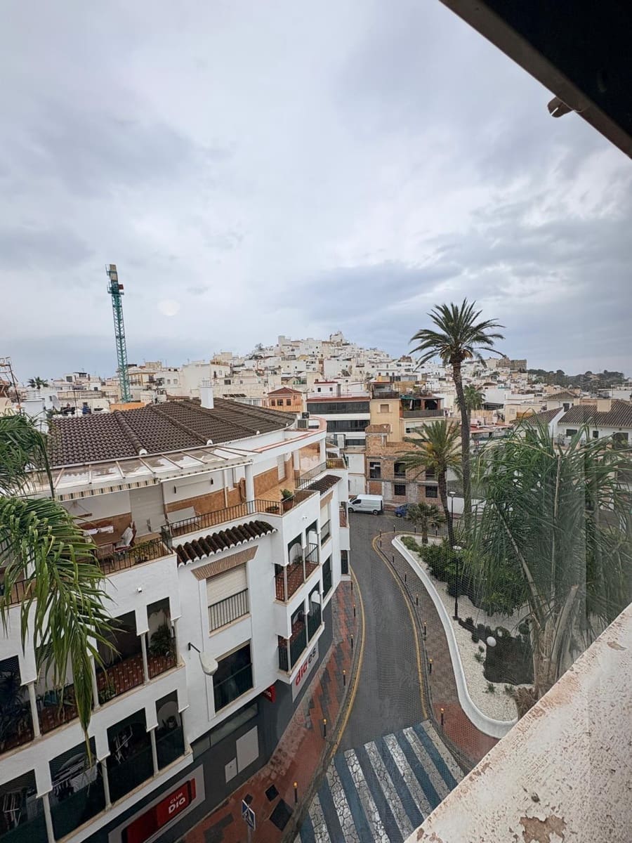 3 bedroom Flat for rent in Almunecar - € 250 (Ref: 9946220)