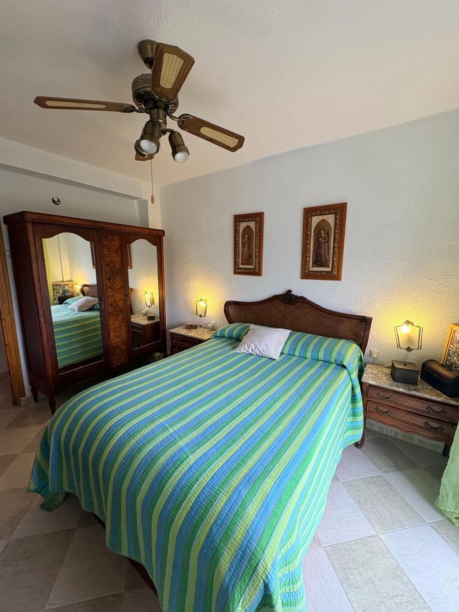 3 bedroom Flat for rent in Almunecar - € 250 (Ref: 9946220)