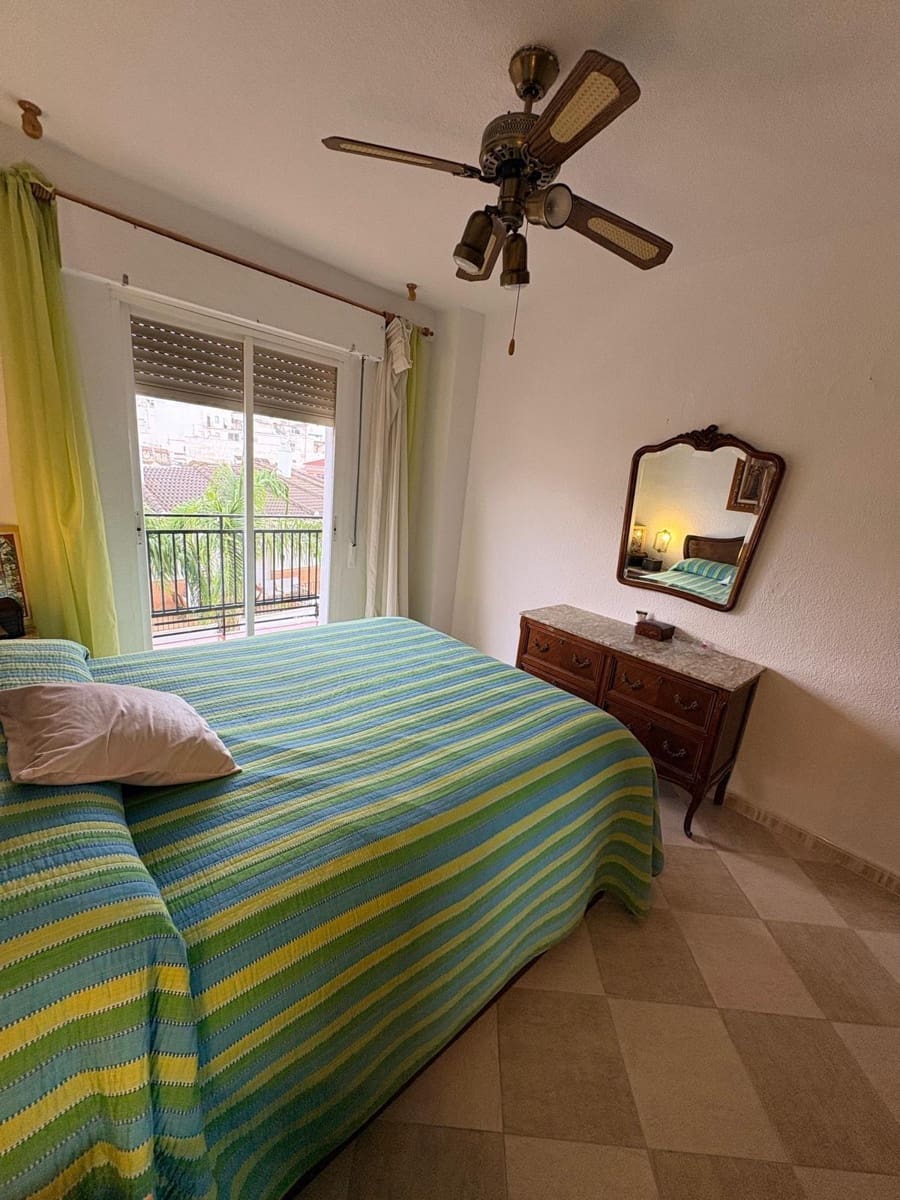3 bedroom Flat for rent in Almunecar - € 250 (Ref: 9946220)