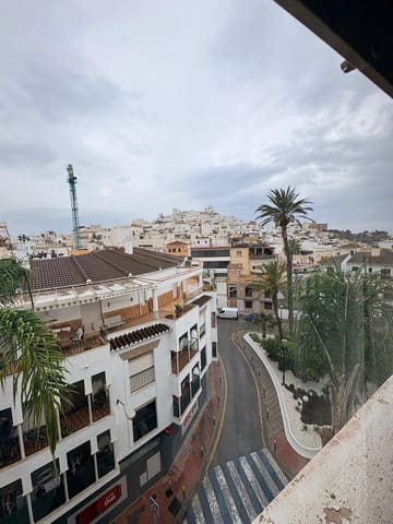3 quarto Apartamento para arrendar em Almuñécar - 250 € (Ref: 9946220)