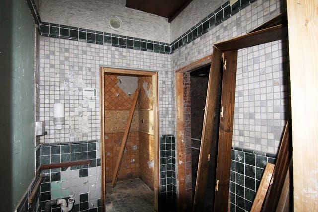 Kommersiell till salu i Motril - 320 000 € (Ref: 9946221)