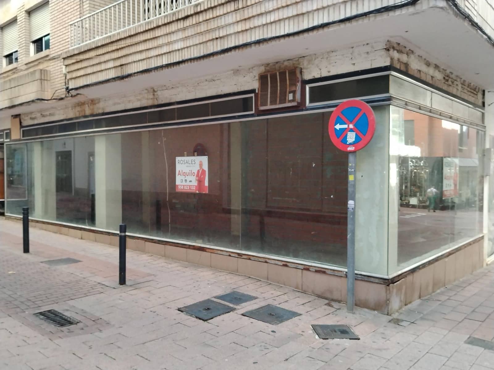 Komercyjne do wynajęcia w Motril - 1 250 € (Ref: 9946223)