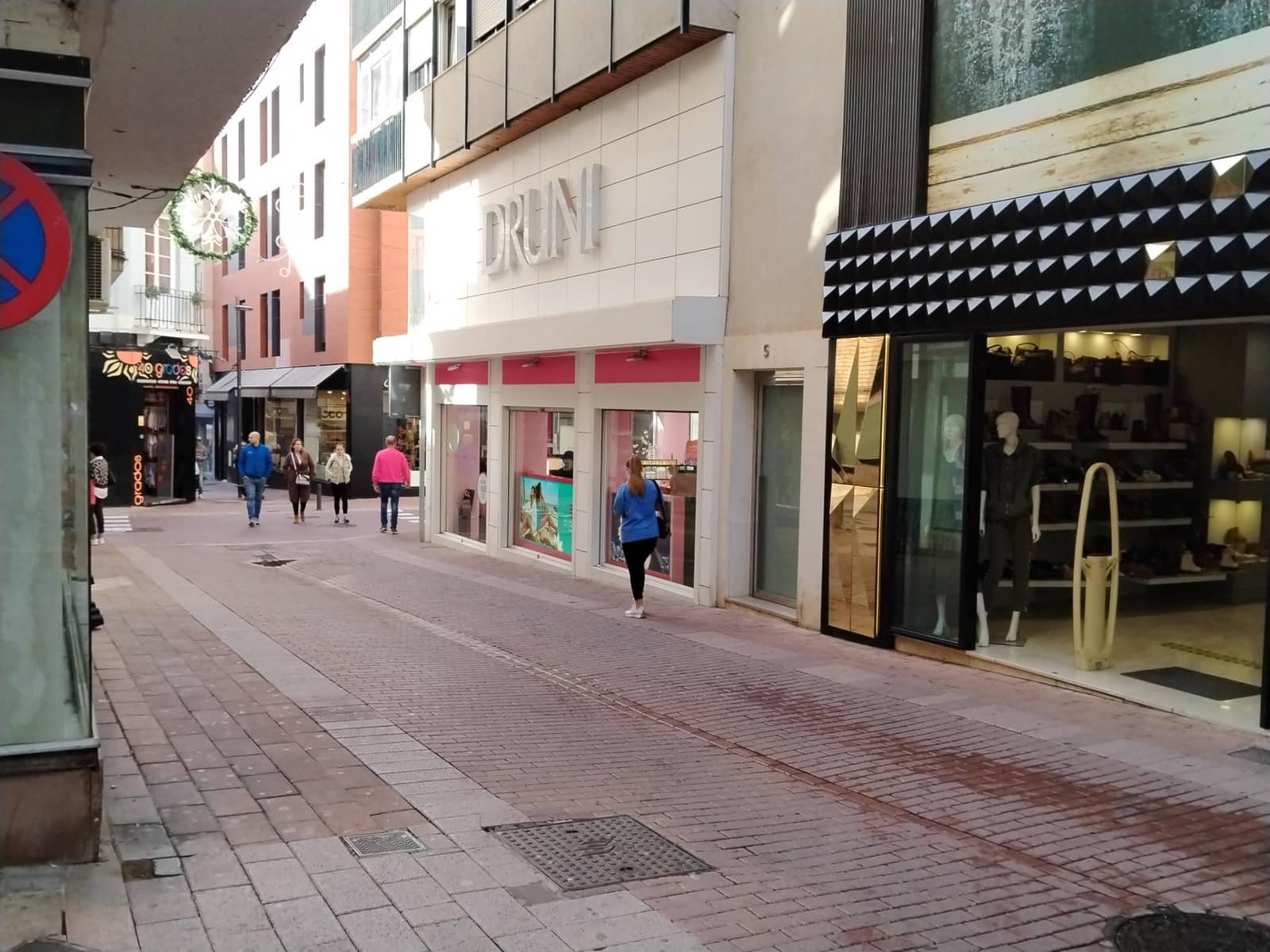 Komercyjne do wynajęcia w Motril - 1 250 € (Ref: 9946223)