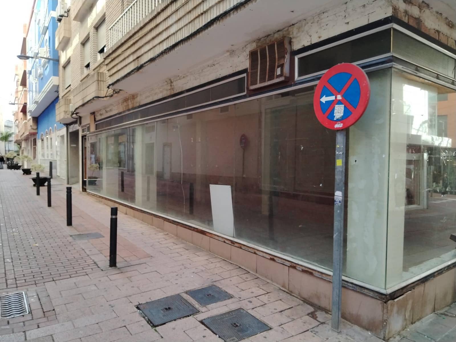 Komercyjne do wynajęcia w Motril - 1 250 € (Ref: 9946223)