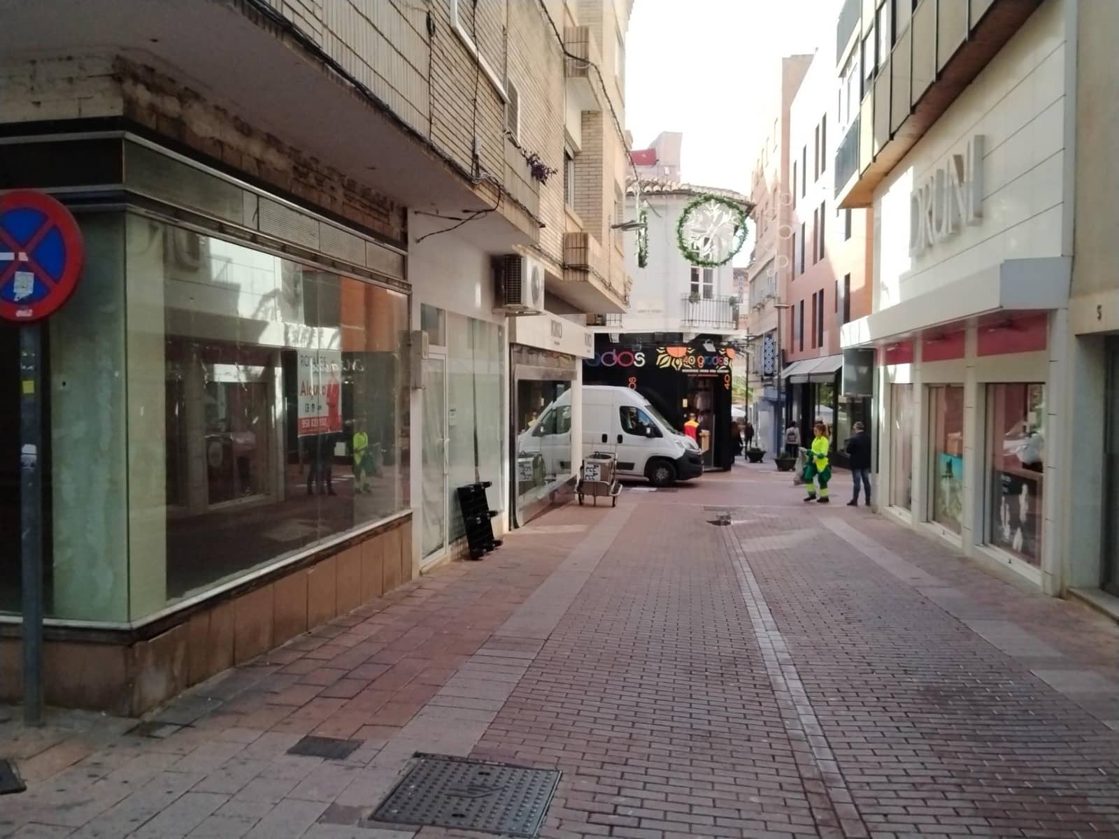 Komercyjne do wynajęcia w Motril - 1 250 € (Ref: 9946223)